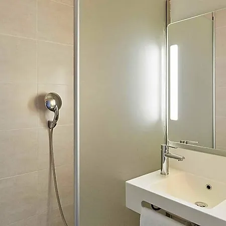 Hotel Paris Noisy-le-sec 3*